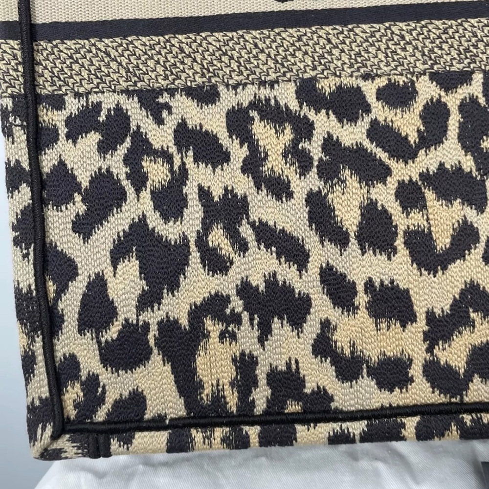 Christian Dior Mizza Book Tote Large Bag Canvas Beige Leopard pattern 50-MA-1201 - Picture 13 of 16